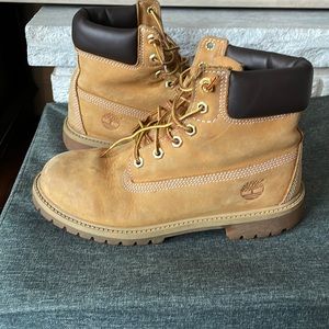 Tan timberlands size 6 used